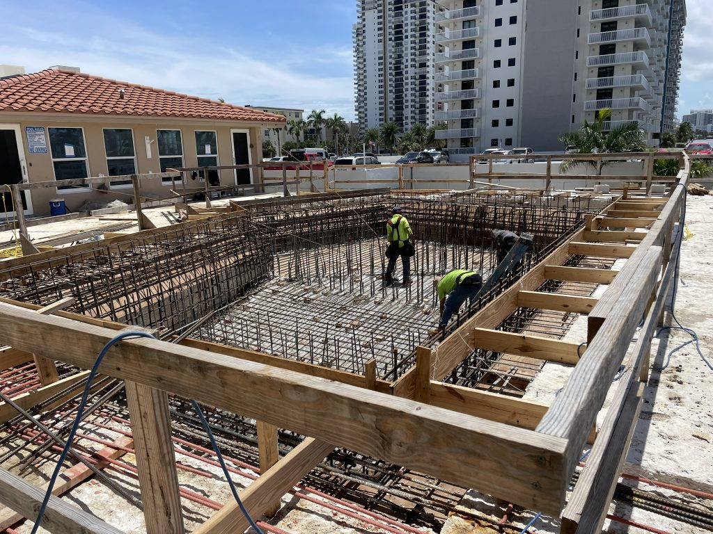 POOL & DECK RESTORATION